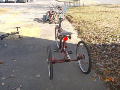 vintage_perfect_tricycle_2_compressed.jpg